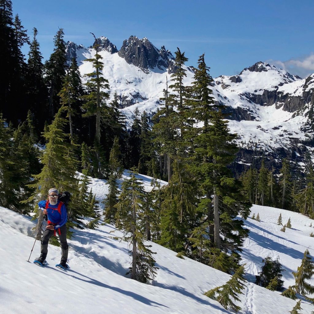 5040 peak hike ski snowshoe vancouver island Chris Istace